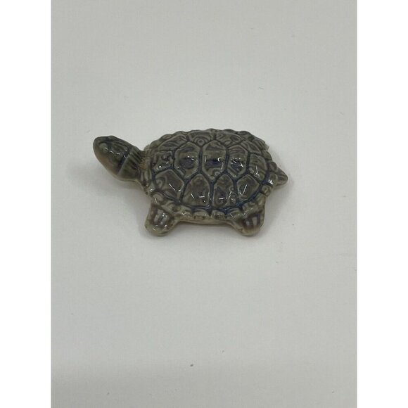 Wade Whimsies Grey‑Green Ceramic Turtle Figurine – Porcelain Collectible Statue - Picture 1 of 8
